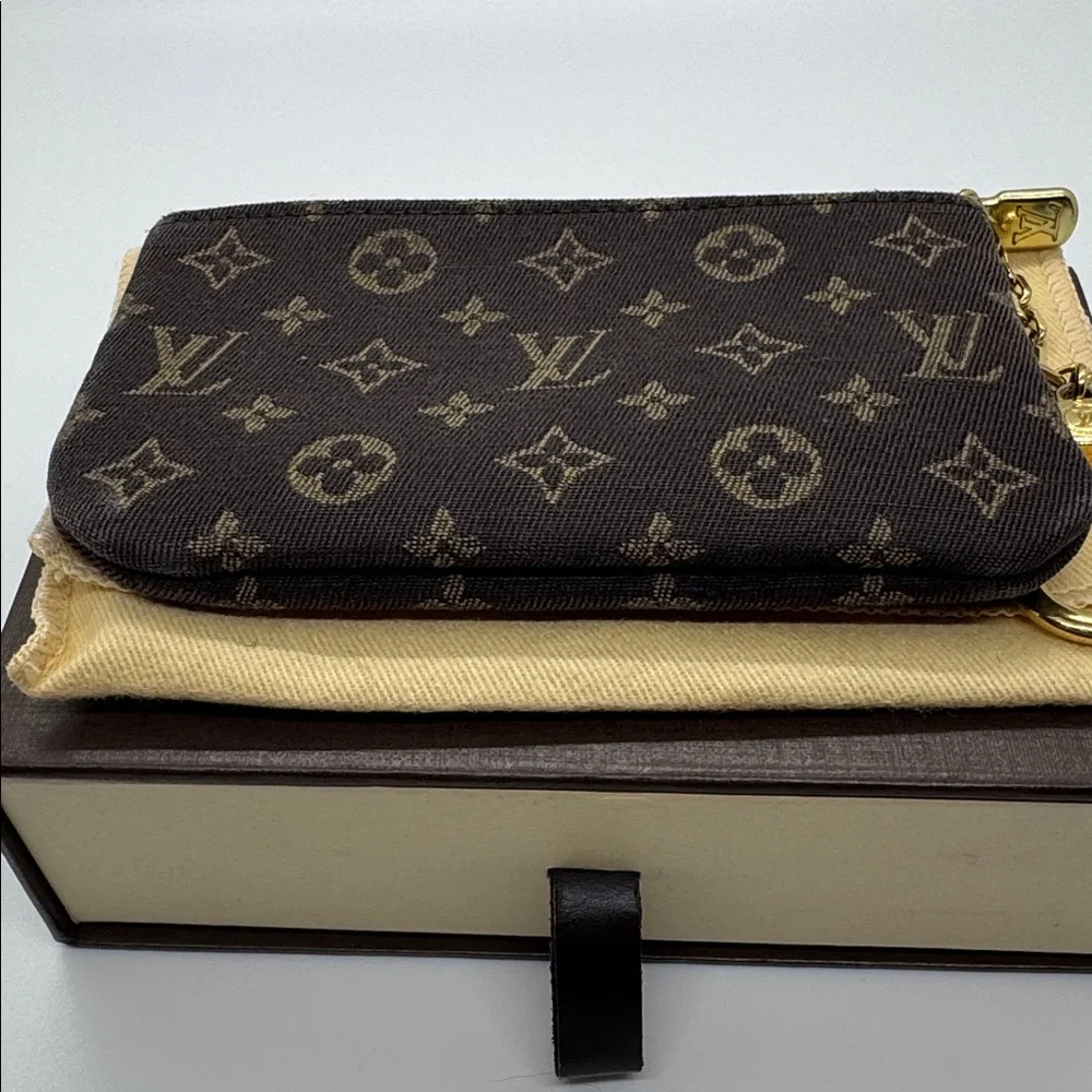 Louis Vuitton Mini Lin Pochette Cles - Picture 4 of 10